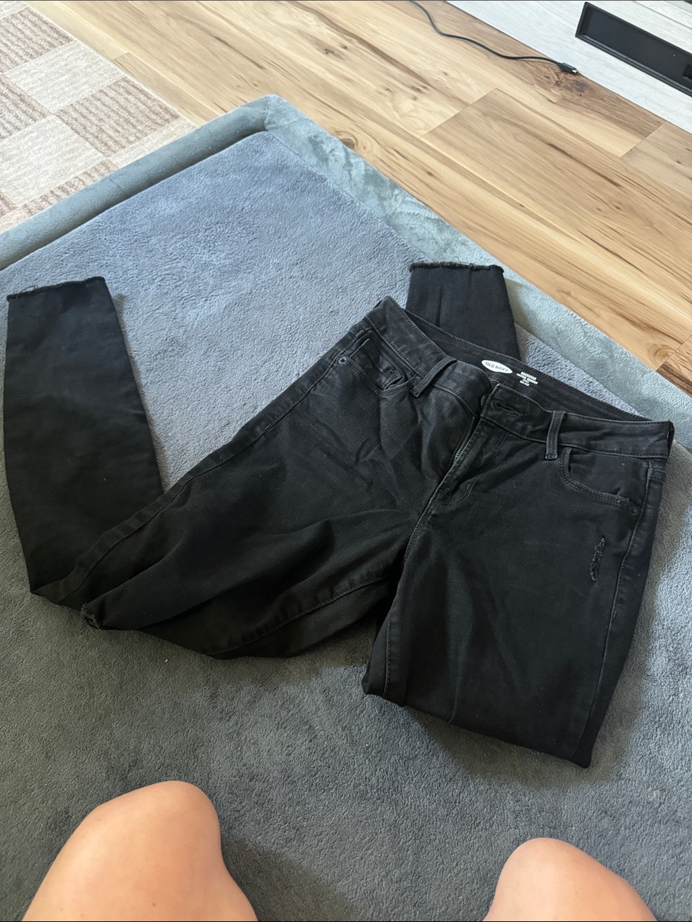 Old Navy Black Skinny Jeans — High-Rise Stretch